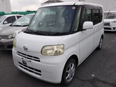 Daihatsu TANTO  с аукциона в Японии