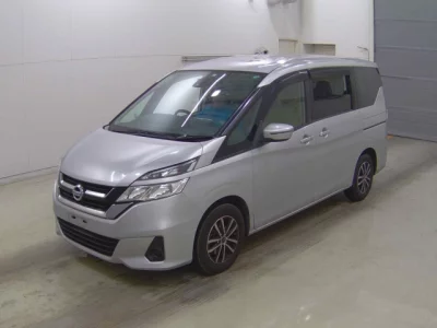Nissan SERENA  с аукциона в Японии