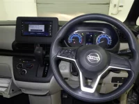 Nissan ROOX лот № 3009 оценка 4  с аукциона в Японии 4