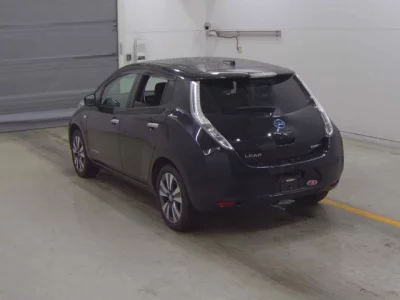 Nissan LEAF  с аукциона в Японии