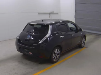 Nissan LEAF  с аукциона в Японии