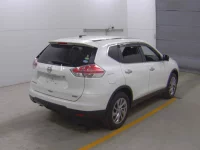 Nissan X-TRAIL лот № 8529 оценка 3  с аукциона в Японии 3