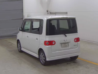 Daihatsu TANTO  с аукциона в Японии