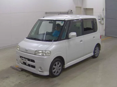 Daihatsu TANTO  с аукциона в Японии