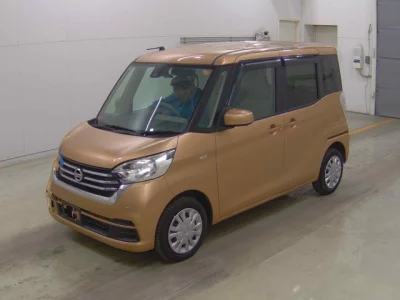 Nissan DAYZ ROOX  с аукциона в Японии