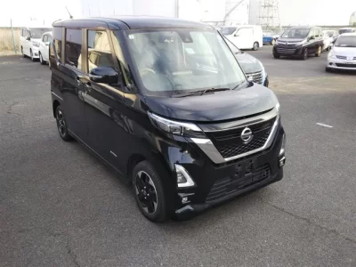 Nissan ROOX  с аукциона в Японии
