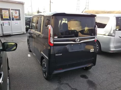 Nissan ROOX  с аукциона в Японии