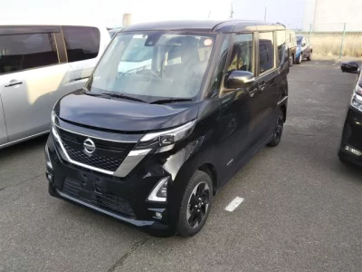 Nissan ROOX  с аукциона в Японии