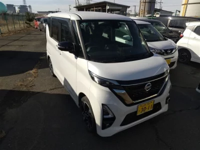 Nissan ROOX