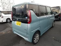 Nissan ROOX лот № 5570 оценка 4  с аукциона в Японии 3