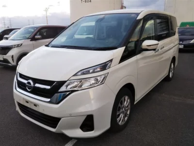 Nissan SERENA  с аукциона в Японии