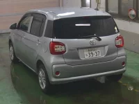 Toyota PASSO лот № 3006 оценка 3.5  с аукциона в Японии 1