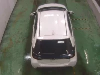 Toyota YARIS лот № 3007 оценка 4  с аукциона в Японии 5
