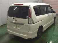 Nissan SERENA лот № 46 оценка 3  с аукциона в Японии 6