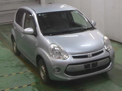 Toyota PASSO  с аукциона в Японии