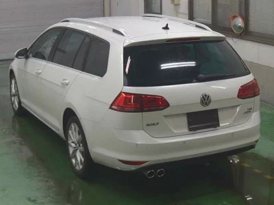 Volkswagen GOLF VARIANT