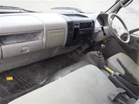 Toyota DYNA лот № 94 оценка R  с аукциона в Японии 2