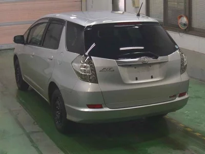 Honda FIT SHUTTLE  с аукциона в Японии