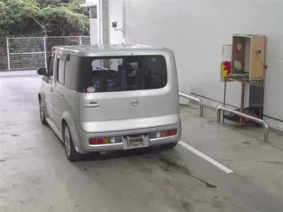 Nissan CUBE  с аукциона в Японии