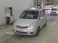 Toyota FUNCARGO лот № 102 оценка 3  с аукциона в Японии 3