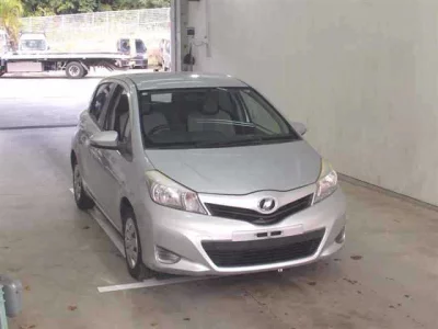 Toyota VITZ  с аукциона в Японии