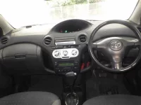 Toyota VITZ лот № 1018 оценка 3.5  с аукциона в Японии 5