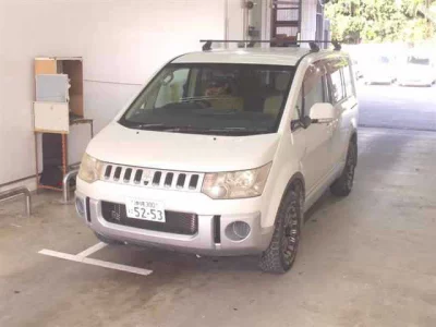 Mitsubishi DELICA D5  с аукциона в Японии