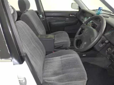 Toyota CROWN COMFORT  с аукциона в Японии