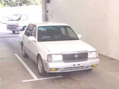 Toyota CROWN COMFORT  с аукциона в Японии