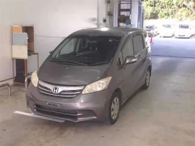 Honda FREED  с аукциона в Японии