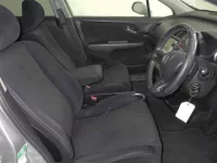 Honda STREAM лот № 284 оценка 3  с аукциона в Японии 2