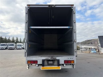 Mitsubishi FUSO TRUCK  с аукциона в Японии