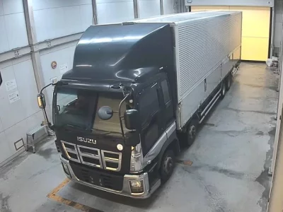 Isuzu TRUCK