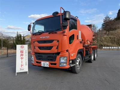 Isuzu TRUCK