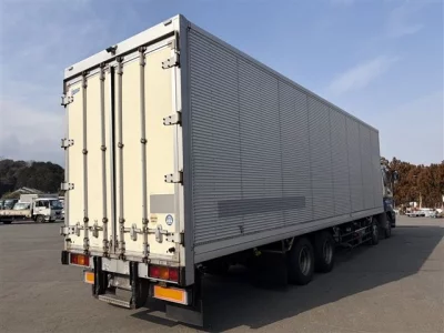 Isuzu TRUCK  с аукциона в Японии