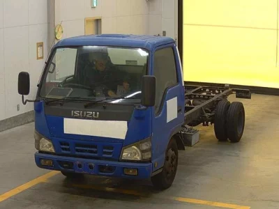 Isuzu ELF