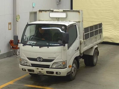 Hino DUTRO  с аукциона в Японии