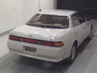 Toyota MARK II лот № 5621 оценка R  с аукциона в Японии 4