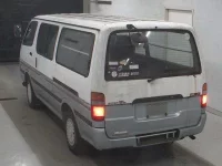Toyota HIACE VAN лот № 4057 оценка 3.5  с аукциона в Японии 1