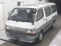 Toyota HIACE VAN лот № 4057 оценка 3.5  с аукциона в Японии 3