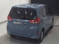 Honda FREED лот № 1040 оценка 3  с аукциона в Японии 4