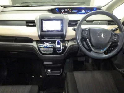 Honda FREED  с аукциона в Японии