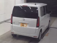 Honda N BOX лот № 19 оценка R  с аукциона в Японии 4