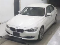 BMW 3-Series лот № 1027 оценка 4  с аукциона в Японии 3