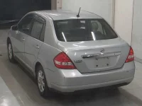 Nissan TIIDA LATIO лот № 3002 оценка 3.5  с аукциона в Японии 1