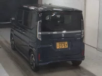 Suzuki SPACIA лот № 52 оценка 6  с аукциона в Японии 1