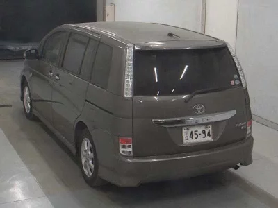 Toyota ISIS