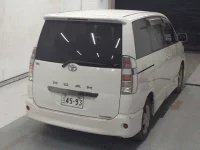 Toyota NOAH лот № 5063 оценка 3  с аукциона в Японии 3