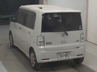 Toyota PIXIS SPACE лот № 5019 оценка 3.5  с аукциона в Японии 1