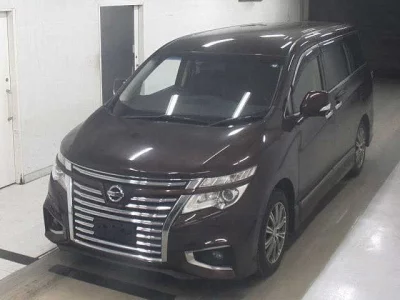 Nissan ELGRAND  с аукциона в Японии